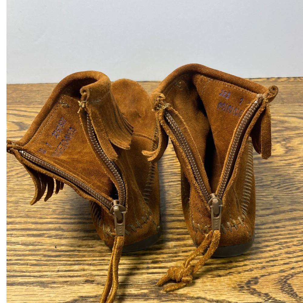 Minnetonka Womens Brown Suede Fringe Back Zip Ankle Moccasin Booties Size 7 282 - Picture 5 of 8